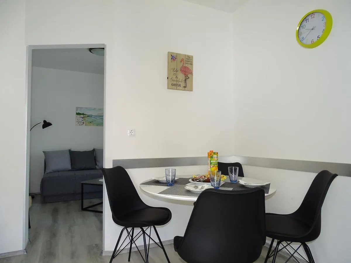 Olga Apartment Near The Beach Novigrad Istria 克罗地亚
